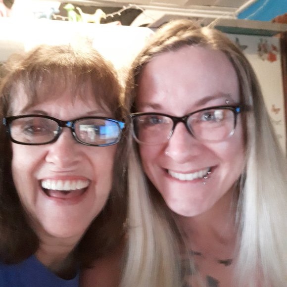 Meet your Posher, Tina - Picture 3 of 8